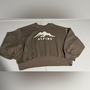 Women’s Cropped Crew Neck Pull Over Sweatshirt XL